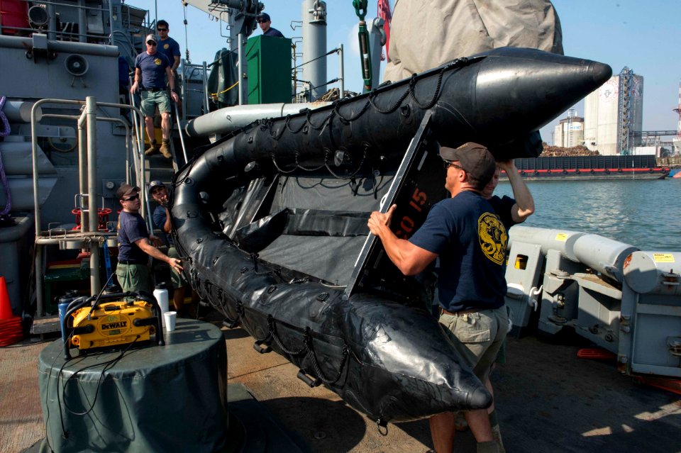 Cooperation Afloat Readiness and Training 2014 140609-N-NT265-065
