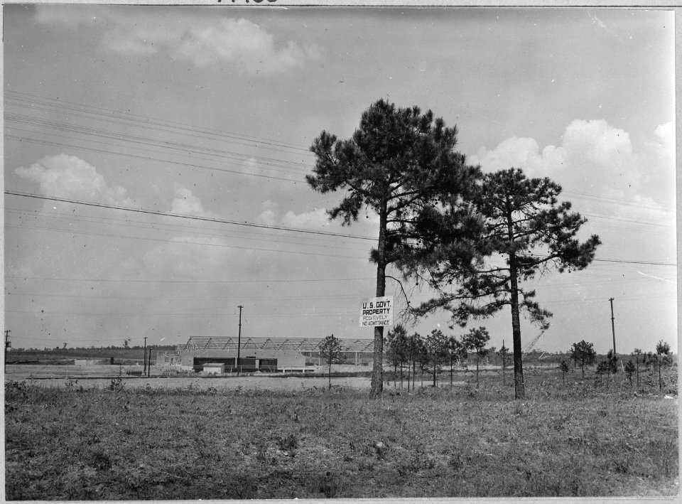 Coosa Valley, Alabama. View of Gadsden Ordnance Plant - NARA - 522610