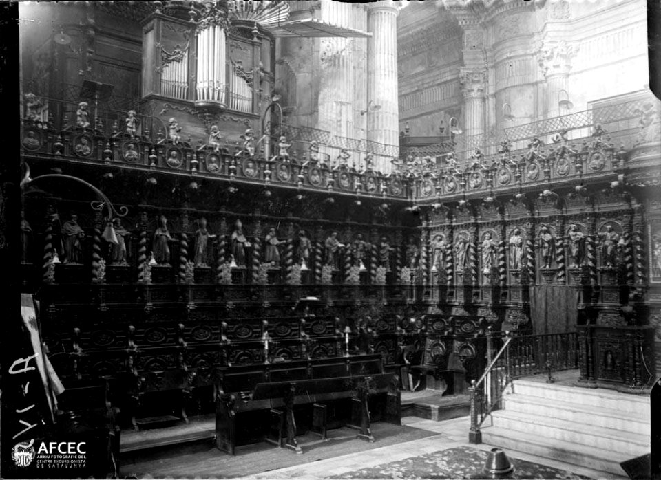 Cor i orgue a l'interior de la catedral de Cadis