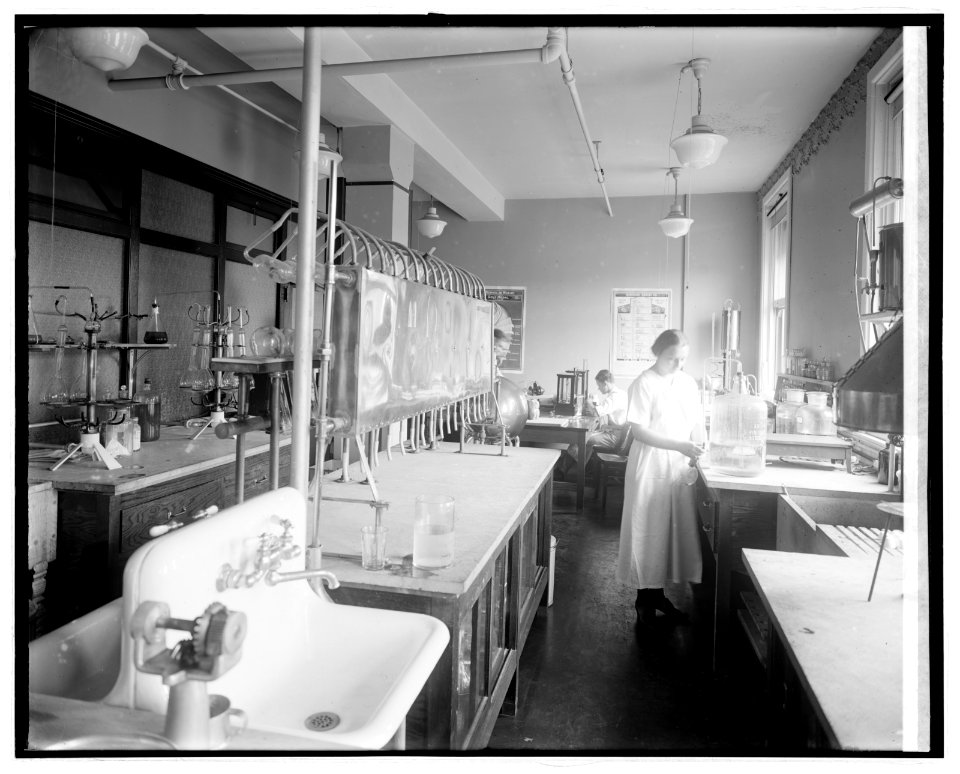 Corby's laboratory LCCN2016824031