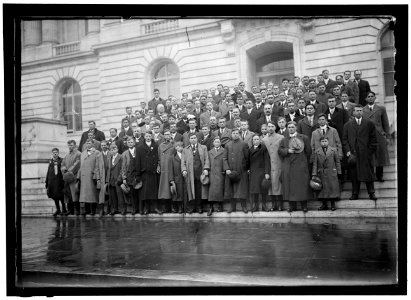 CORN GROWERS ON STEPS OF HOUSE OFFICE BUILDING; STAFFORD OF WISCONSIN, 5TH FROMLEFT, FRONT; RAMSEYER OF OHIO, 2ND FROM LEFT, 2ND ROW LCCN2016864172