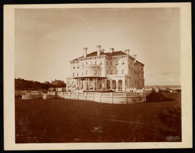 Cornelius Vanderbilt Breakers, Newport, R.I. - Frank H. Child, photographer, Newport, R.I. LCCN2014645399