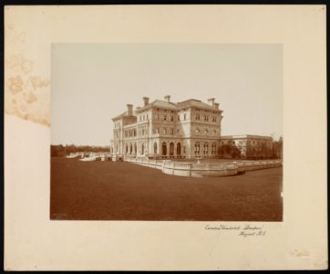 Cornelius Vanderbilt Breakers, Newport, R.I. - Frank H. Child, photographer, Newport, R.I. LCCN2014645398