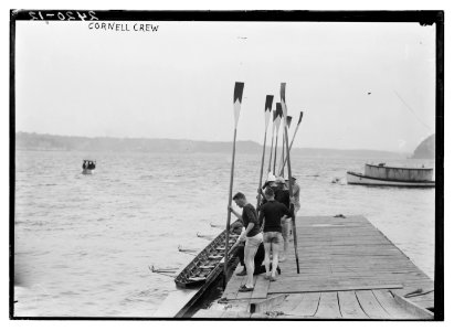 Cornell crew LCCN2014690593
