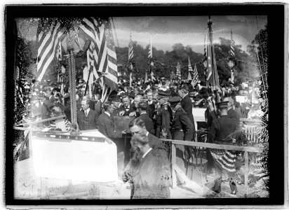 Corner stone laying, Arlington, (Virginia), Oct. 13, 1915 LCCN2016850939
