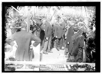 Corner stone laying, Arlington, (Virginia), Oct. 13, 1915 LCCN2016850940