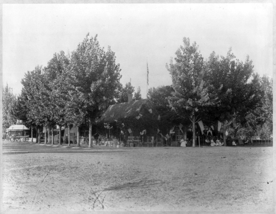 Corner of Railroad Ave. & G St., Bakersfield LCCN2006675574