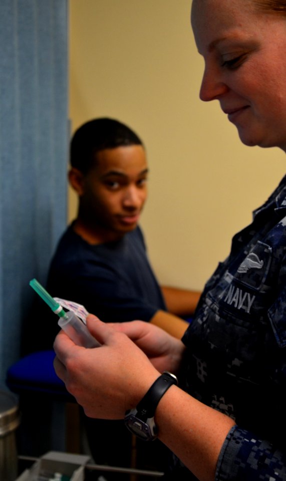 Corpsman recognized as one of two Spotlight Sailors during San Antonio Navy Reserve Centennial 150110-N-UR169-002