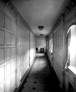 Corridor to the First Class Grill Room on the 'Aquitania' (1914) RMG G10897