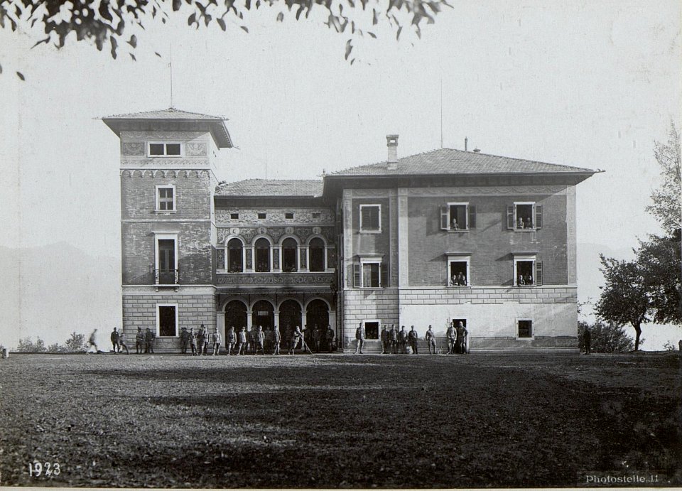 Costasavina. Quartier des H. 9. (BildID 15649060)