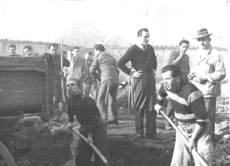 COSTRUZIONE CIRCOLO SPERANZA 1948.....-11-