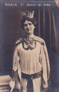 COSTUMI NAPOLETANI - Maria Ia Regina del Mare - Fot.B.Lauro - Neapolitan woman (Maria, the Queen of the Sea)