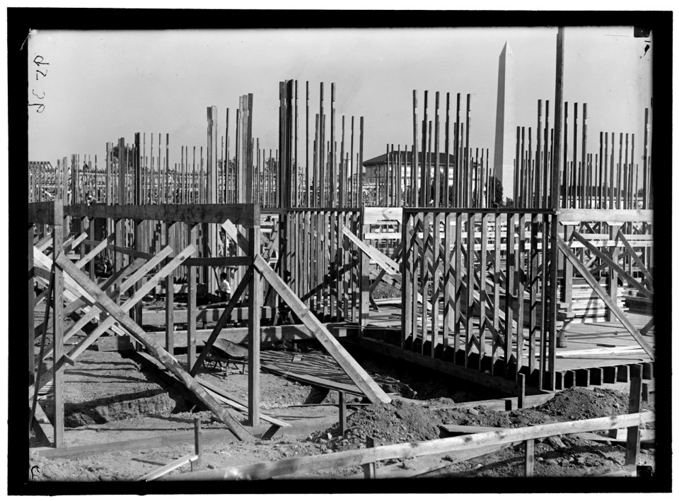 COUNCIL OF NATIONAL DEFENSE HEADQUARTERS UNDER CONSTRUCTION LCCN2016868452