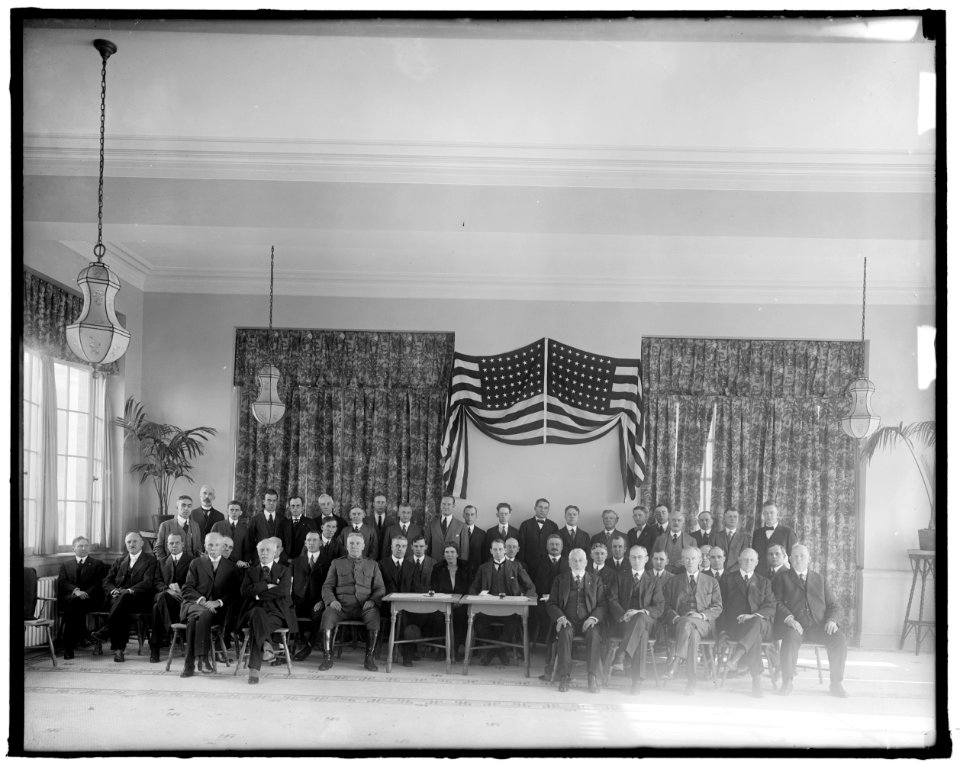 COUNCIL OF NATIONAL DEFENSE LCCN2016862821