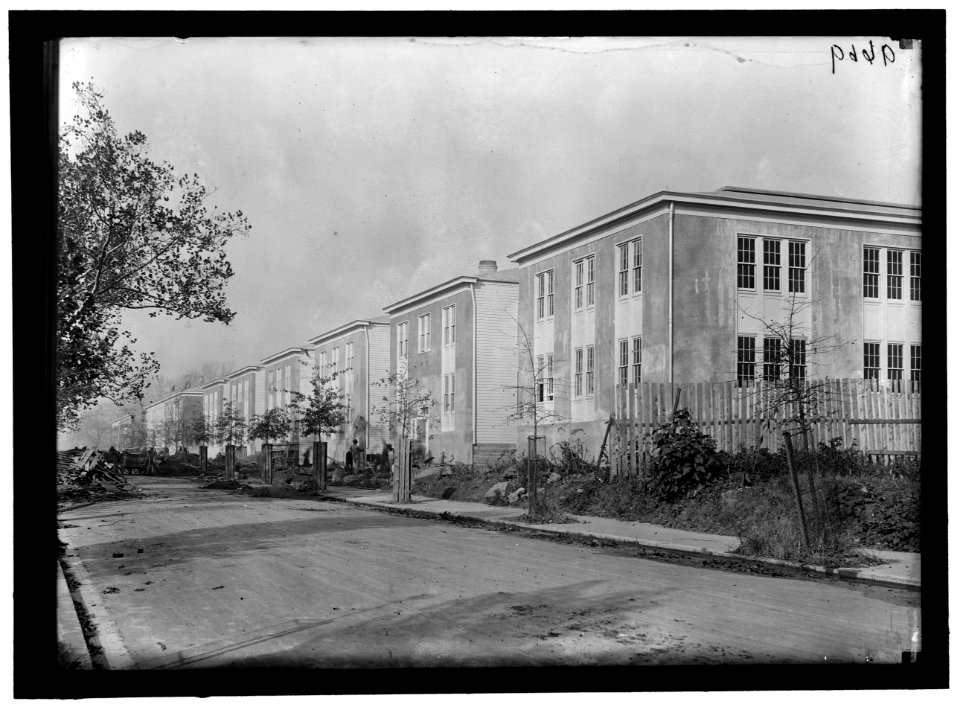 COUNCIL OF NATIONAL DEFENSE. NEW BUILDING LCCN2016868540