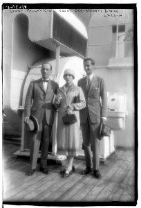 Count Pallavicini, Count Geo. Apponyi and wife LCCN2014718700