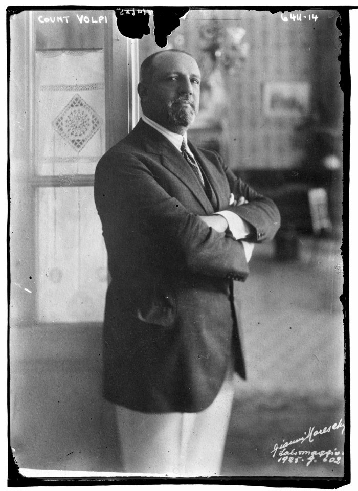 Count Volpi LCCN2014718612