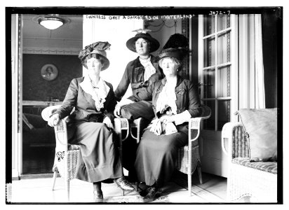Countess Grey and daughters on VATERLAND LCCN2014696111