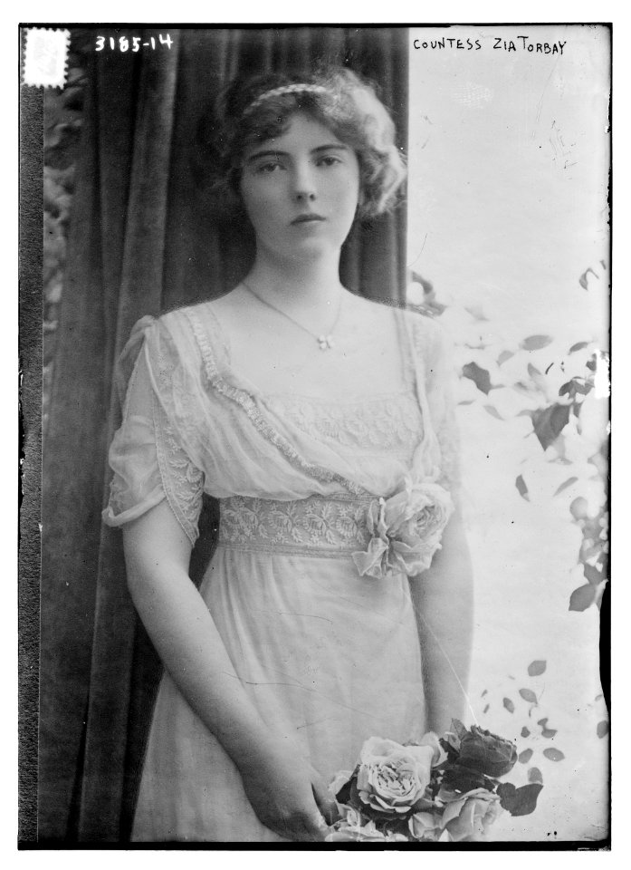 Countess Zia Torbay LCCN2014697008