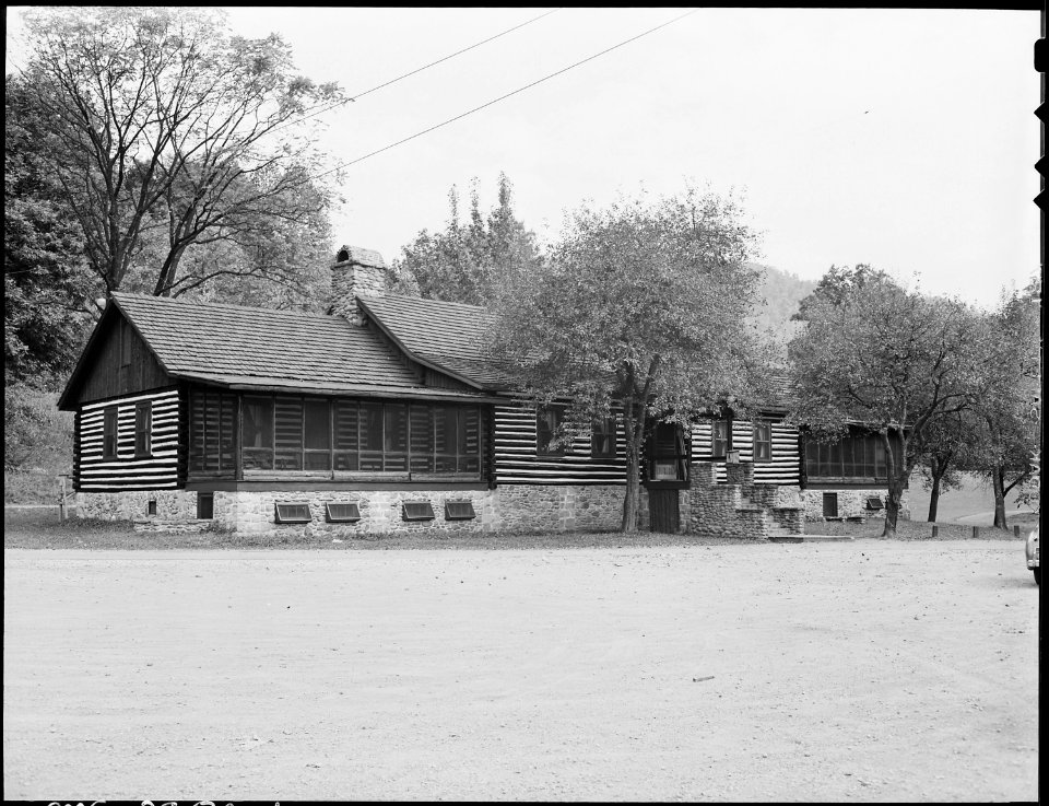 Country club open to all employees of the company. Dances are held here for miners' children every Saturday night.... - NARA - 541401