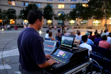 Country Current at Navy Memorial (6034821483)