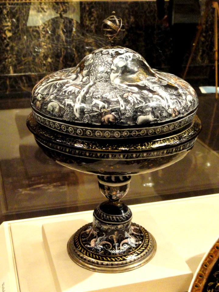 Coupe with Cover, workshop of Jean Court dit Vigier, Limoges, c. 1550 - Nelson-Atkins Museum of Art - DSC08642