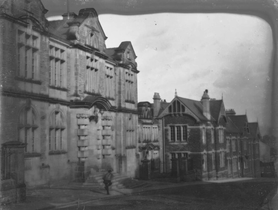 County Council Offices, Police Stn, Newport (4641395)