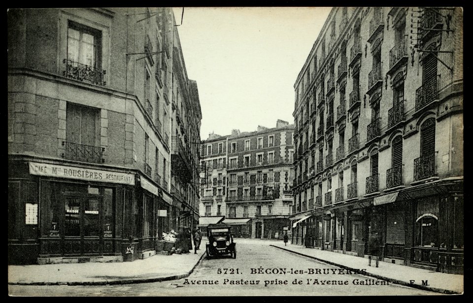 Courbevoie.Avenue Pasteur prise de la rue Gallieni