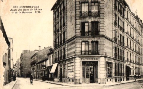 Courbevoie.Rue de l'Alma.Rue de la Garenne