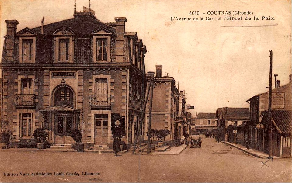 Coutras - Place de la gare 2