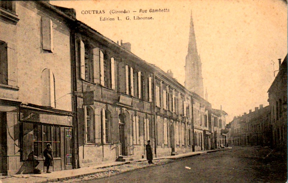 Coutras - rue Gambetta 3