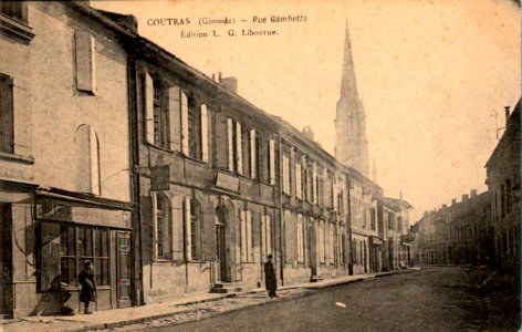 Coutras - rue Gambetta 3