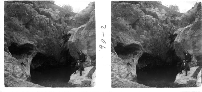 Cova a Torrelles de Foix