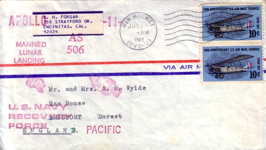 Cover USS Hornet (1969-07-24)