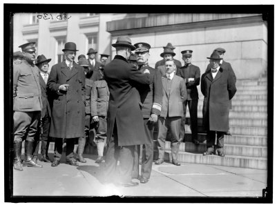 COWLES, WILLIAM SHEFFIELD. REAR ADMIRAL. CARTER GLASS PRESENTING MEDAL LCCN2016869808