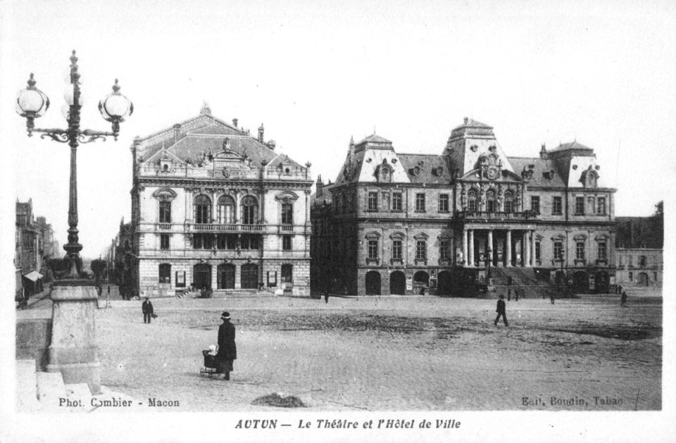 CP Autun Théâtre et Hôtel de Ville