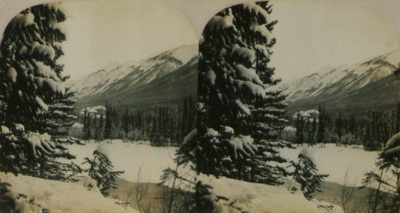 CPR Hotel, Banff, winter (HS85-10-19332) photo
