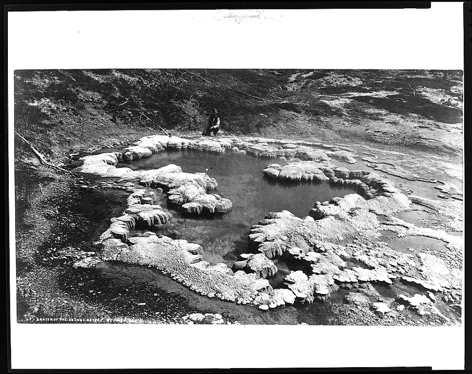 Crater of the Deluge Geyser, Red Mtn. Basin LCCN95514249