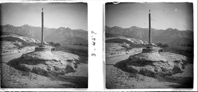 Creu de terme d ' Avià