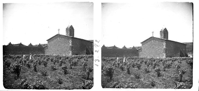 Creu i absis de l'església de l ' hospital de Cervelló