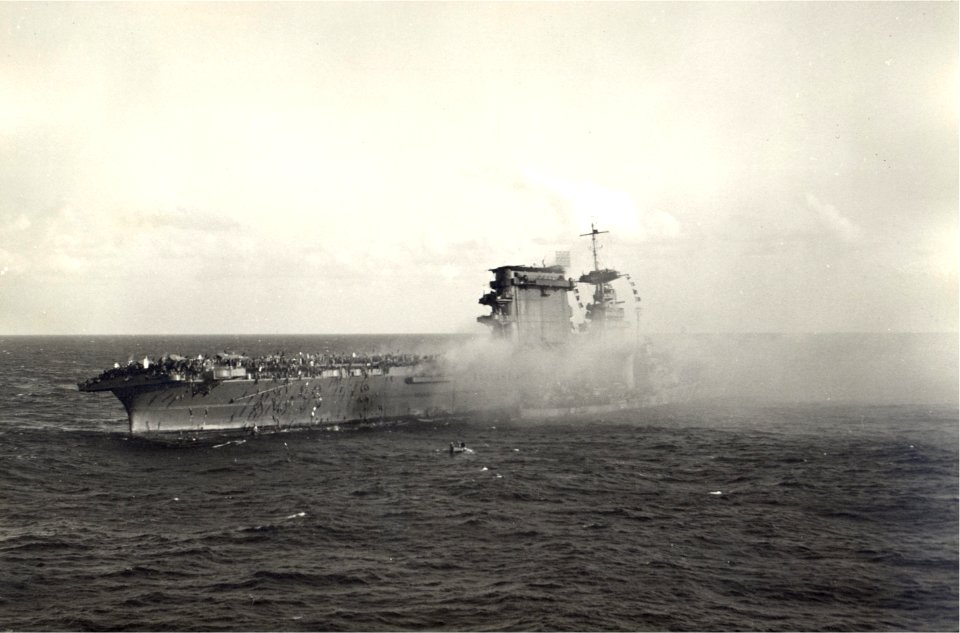 Crew abandons USS Lexington (CV-2) on 8 May 1942 (NNAM.2001.205.069)