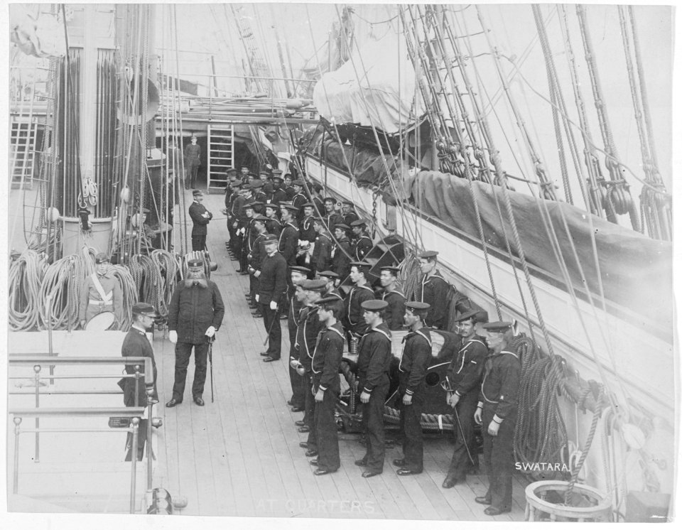 Crew of USS SWATARA - NH 121