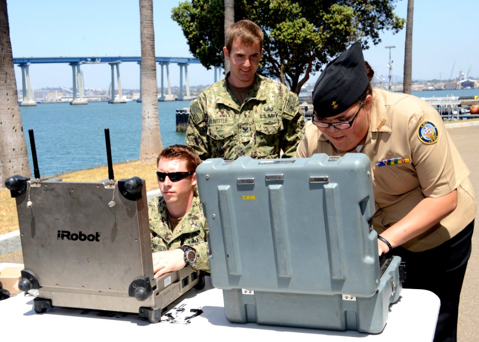CRG1 NJROTC 150415-N-DI719-135