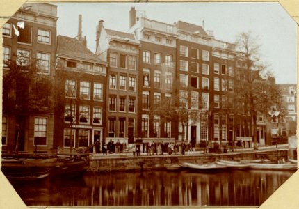 De Geldersche Kade bij de Schreyerstoren