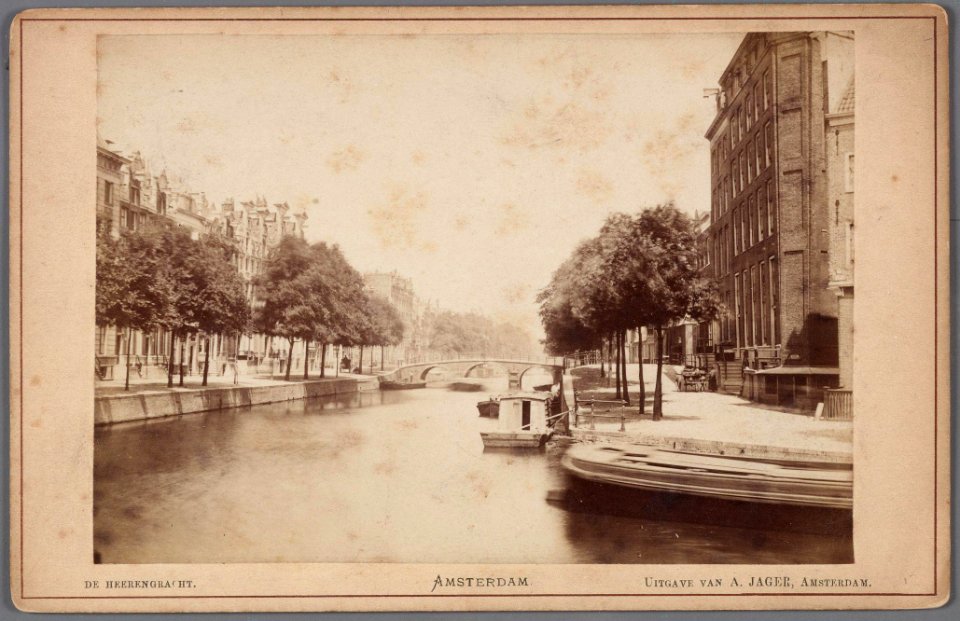 De Herengracht bij de Beulingstraat, gezien in noordelijke richting