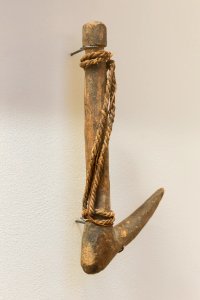 Crochet de suspension à une palanche - Louvre - E 14054