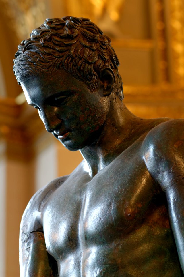 Croatian Apoxyomenos Louvre n13