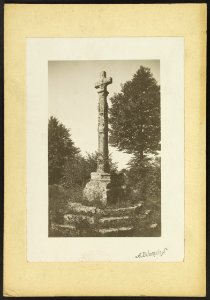 Croix de cimetière de Blésignac - J-A Brutails - Université Bordeaux Montaigne - 1948