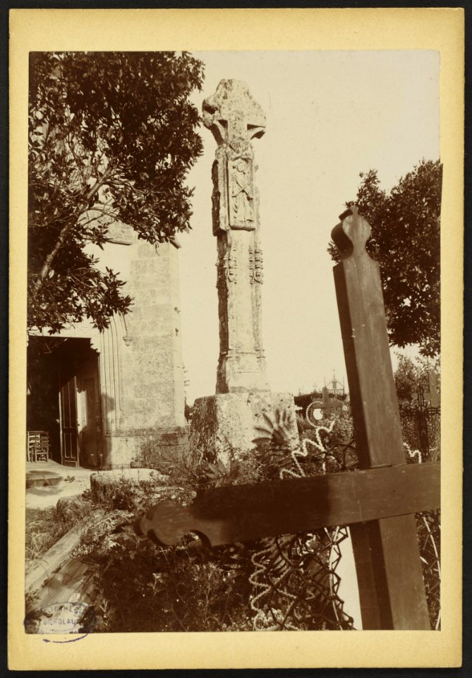 Croix du cimetière de Bonzac - J-A Brutails - Université Bordeaux Montaigne - 0514