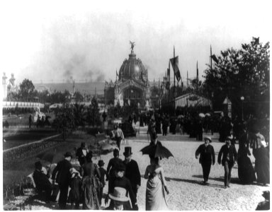 Crowd of people along parterre beside illuminated fountains, view toward the Central Dome, Paris Exposition, 1889 LCCN92519778